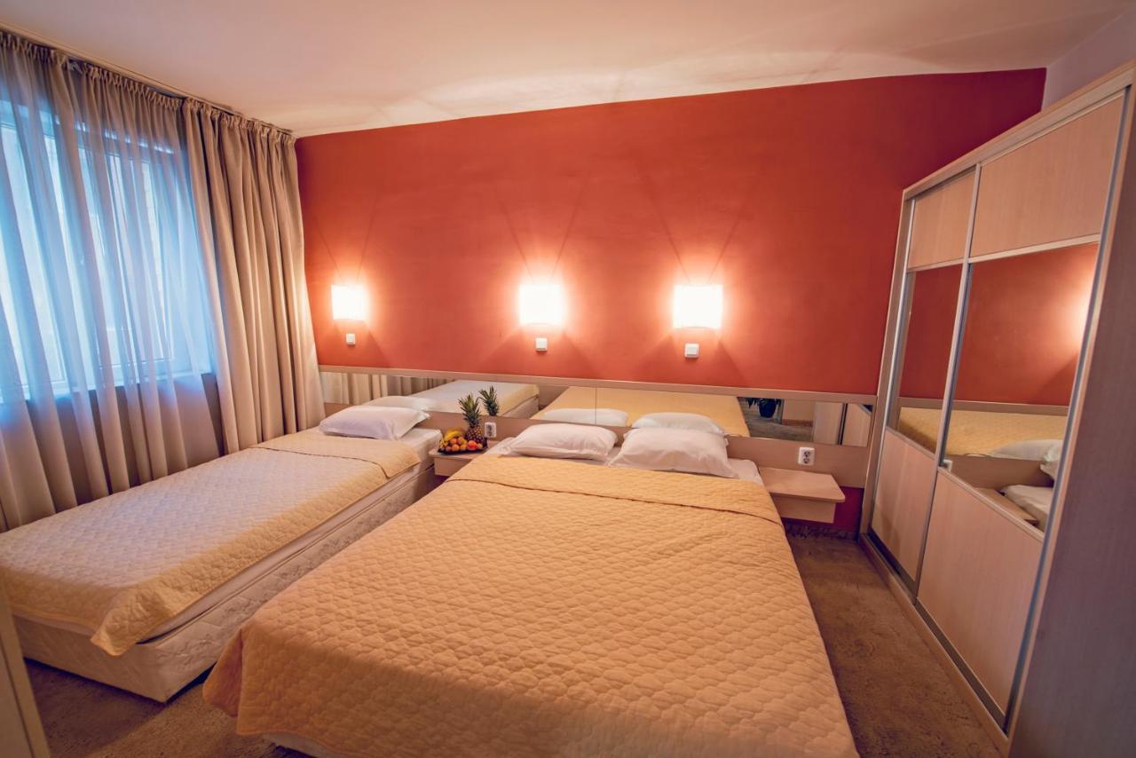 Family Hotel Gran Ivan Varna ภายนอก รูปภาพ