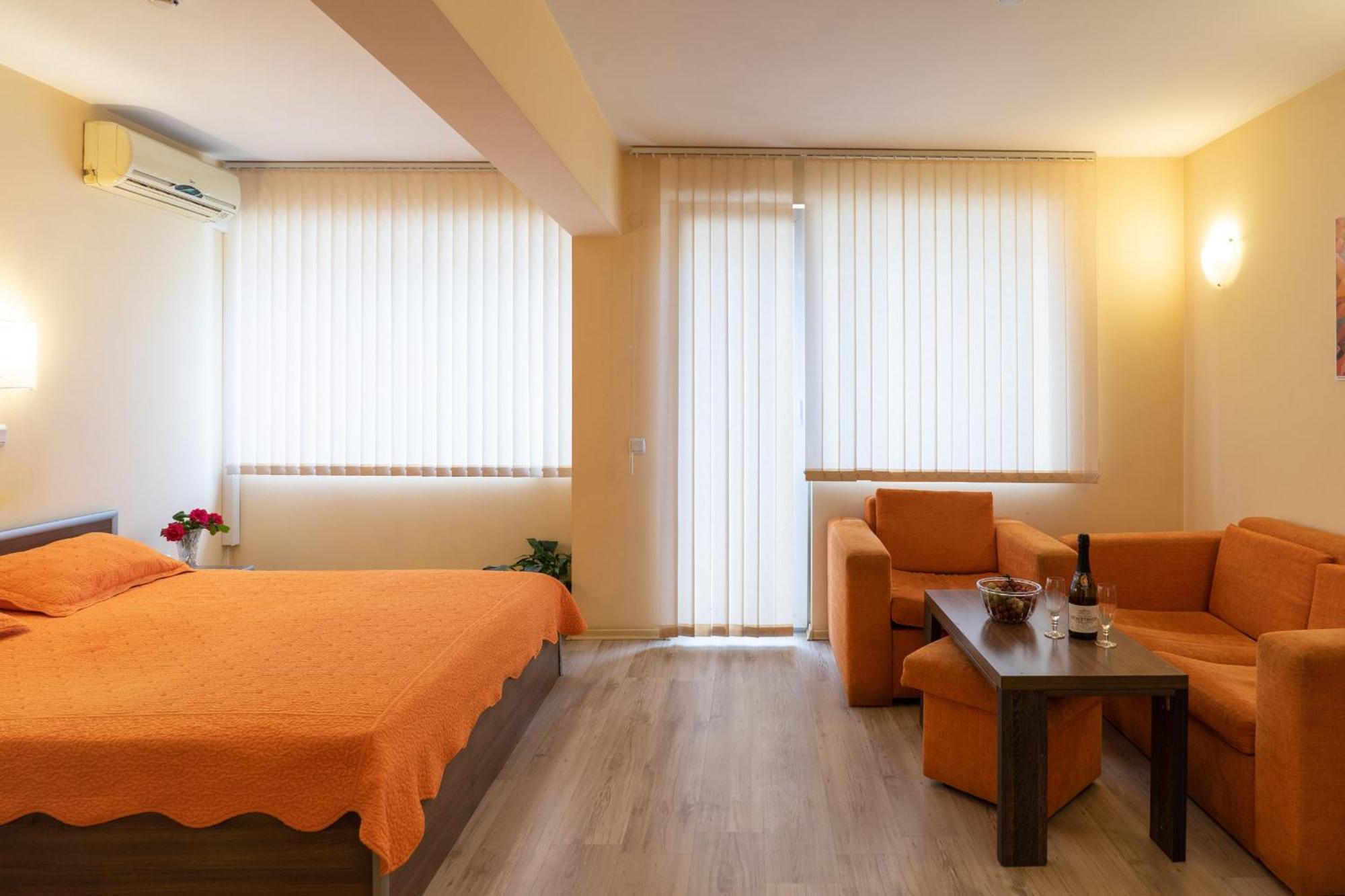 Family Hotel Gran Ivan Varna ภายนอก รูปภาพ