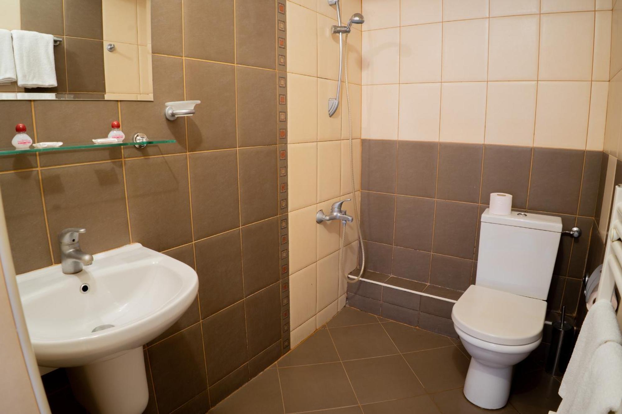 Family Hotel Gran Ivan Varna ภายนอก รูปภาพ