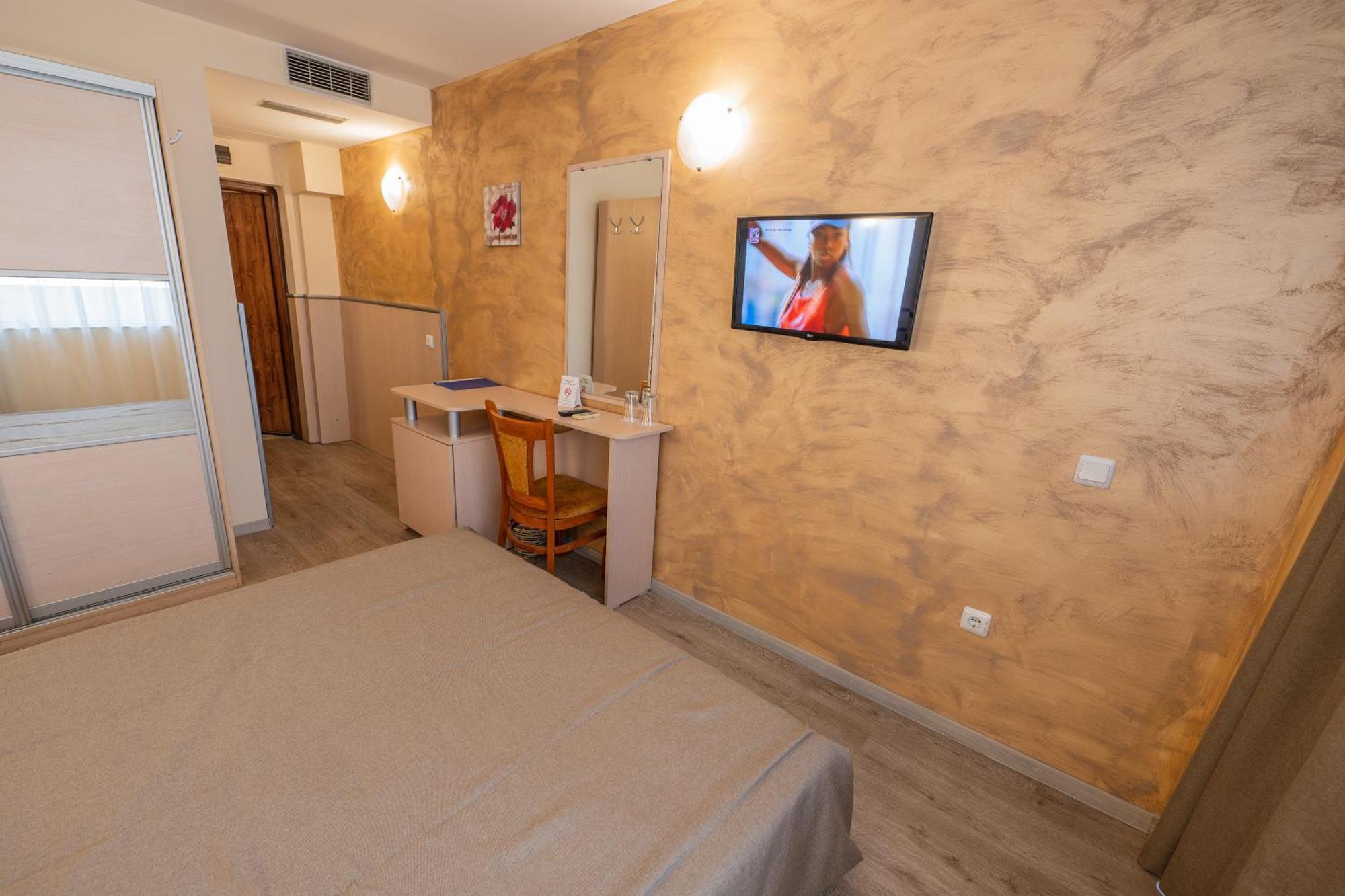 Family Hotel Gran Ivan Varna ภายนอก รูปภาพ